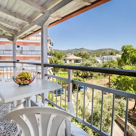 Kalogeraki Studios * Potos